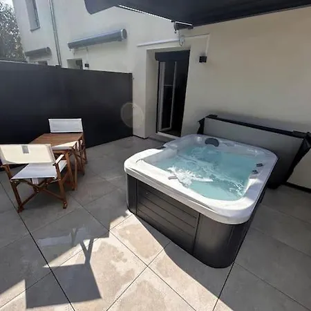 La Secrete Et Son Abrite * Нанси