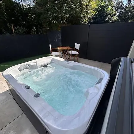 Апартаменты La Secrete Et Son Abrite *