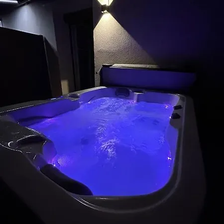 La Secrete Et Son Abrite