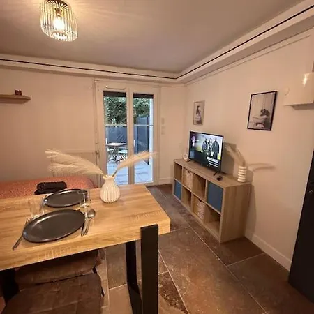 La Secrete Et Son Abrite Нанси