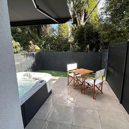 La Secrete Et Son Abrite Нанси